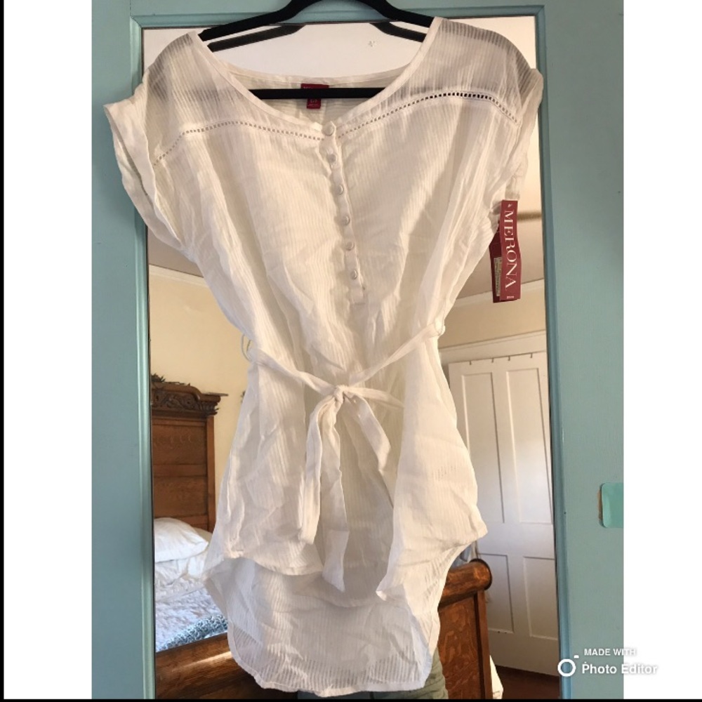 Merona white short-sleeve shirt